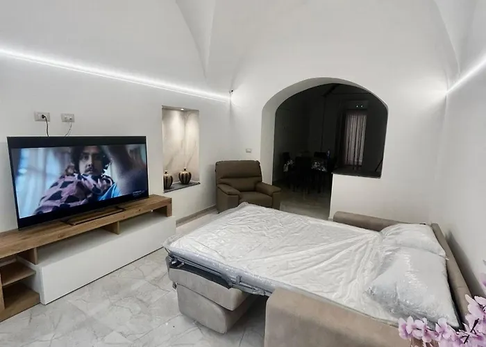 Leonardo Sicilian Casa 2 *