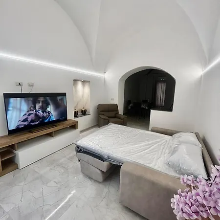 Leonardo Sicilian Casa 2 *