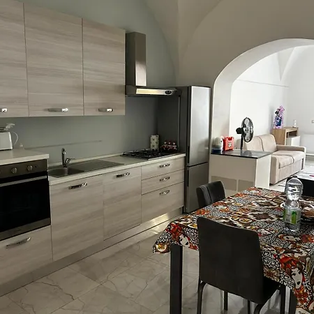 Leonardo Sicilian Casa 2